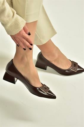 V820371160 Kahverengi Rustik Kalın Topuklu Kadın Ayakkabı