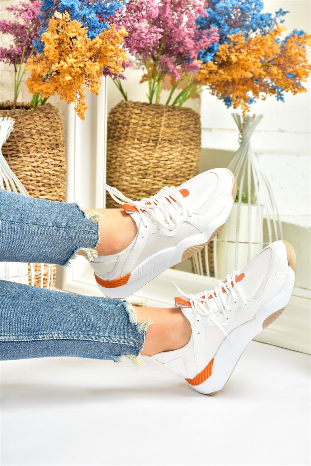 Beyaz Kumaş Kadın Spor Ayakkabı M973510304