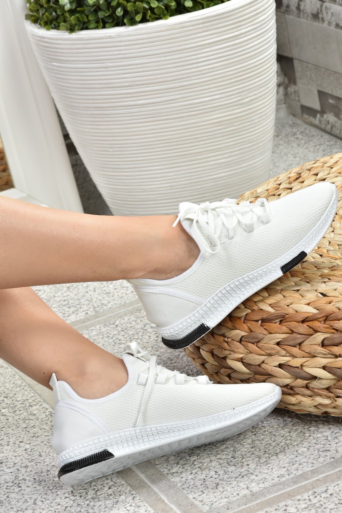 Beyaz Triko Kumaş Kadın Spor Ayakkabı K239004804