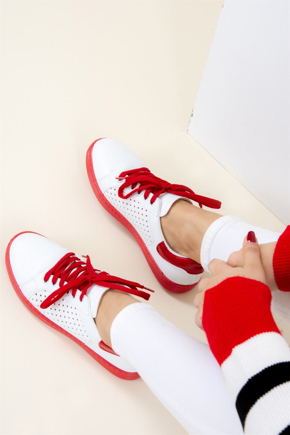 Beyaz/Kırmızı Kadın Sneakers F374010309