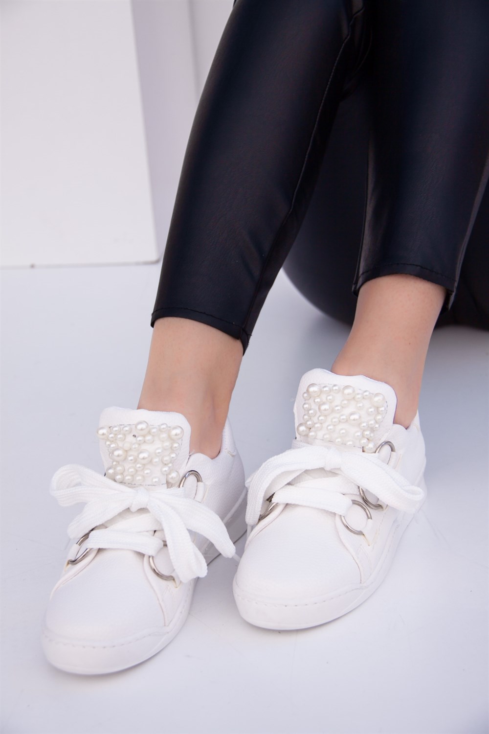Fox Shoes Beyaz Kadın Sneakers D615760509