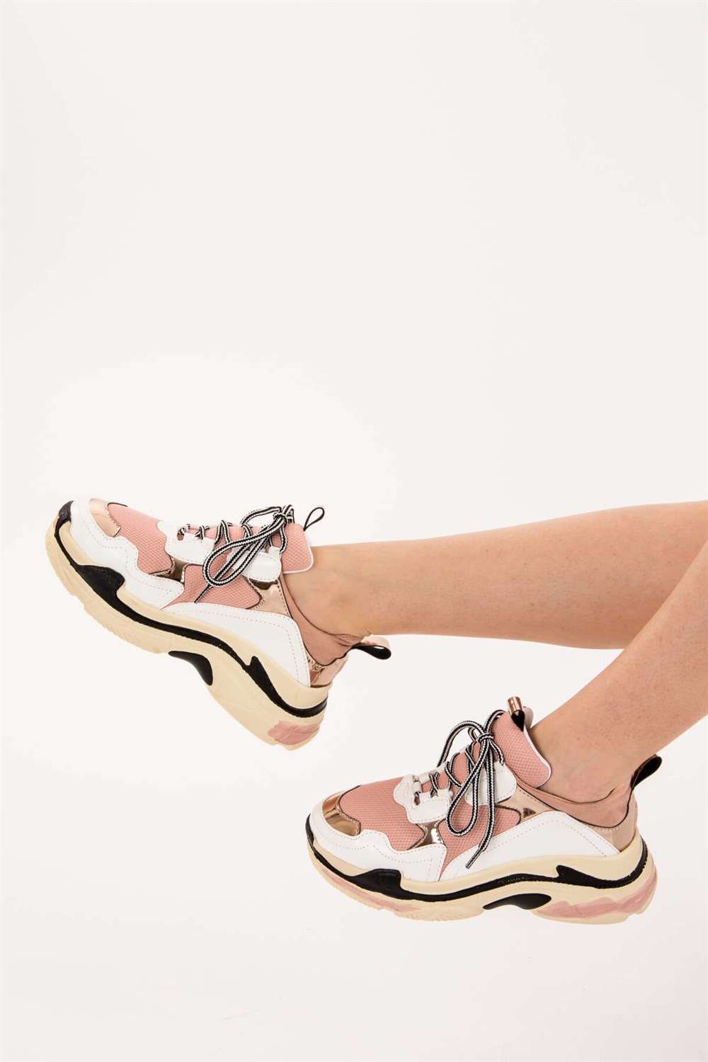 Fox Shoes Beyaz/Bronz/Pudra Kadın Sneakers D592410109