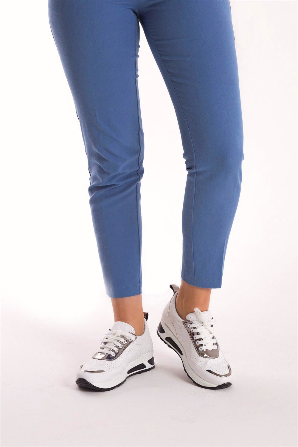 Fox Shoes Beyaz/Platin Kadın Sneakers D367006709