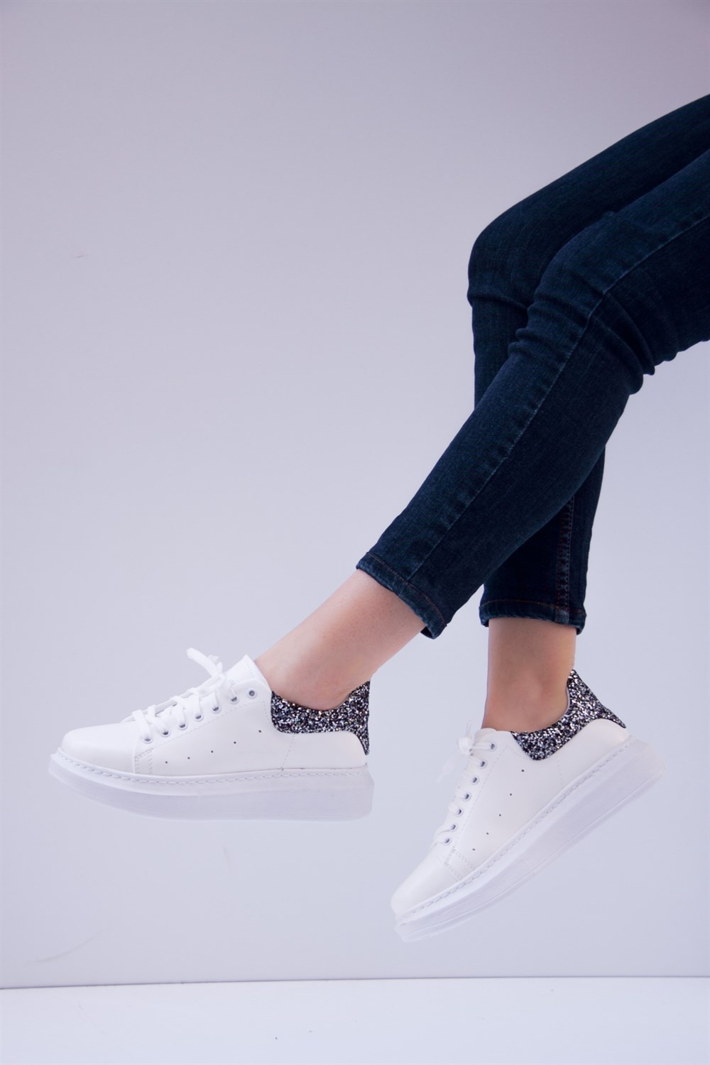 Fox Shoes Beyaz/Platin Sim Kadın Sneakers D615678509
