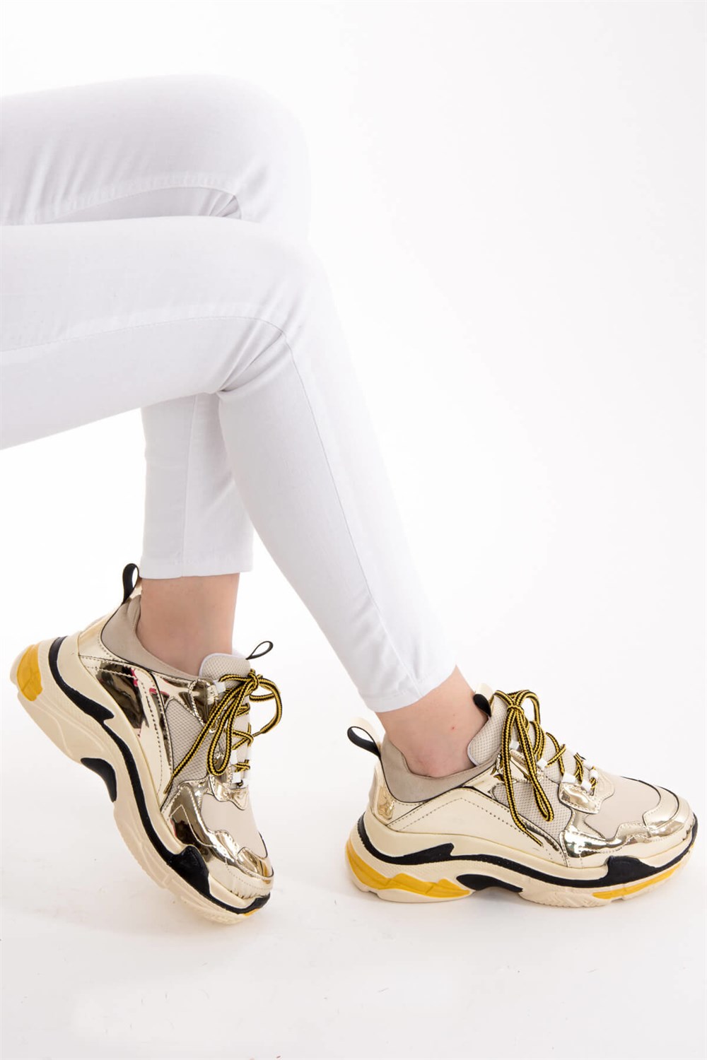 Fox Shoes Dore/Bej Kadın Sneakers D592410134