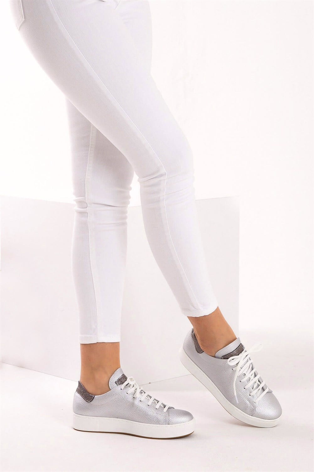Fox Shoes Gümüş Kadın Sneakers D820606009