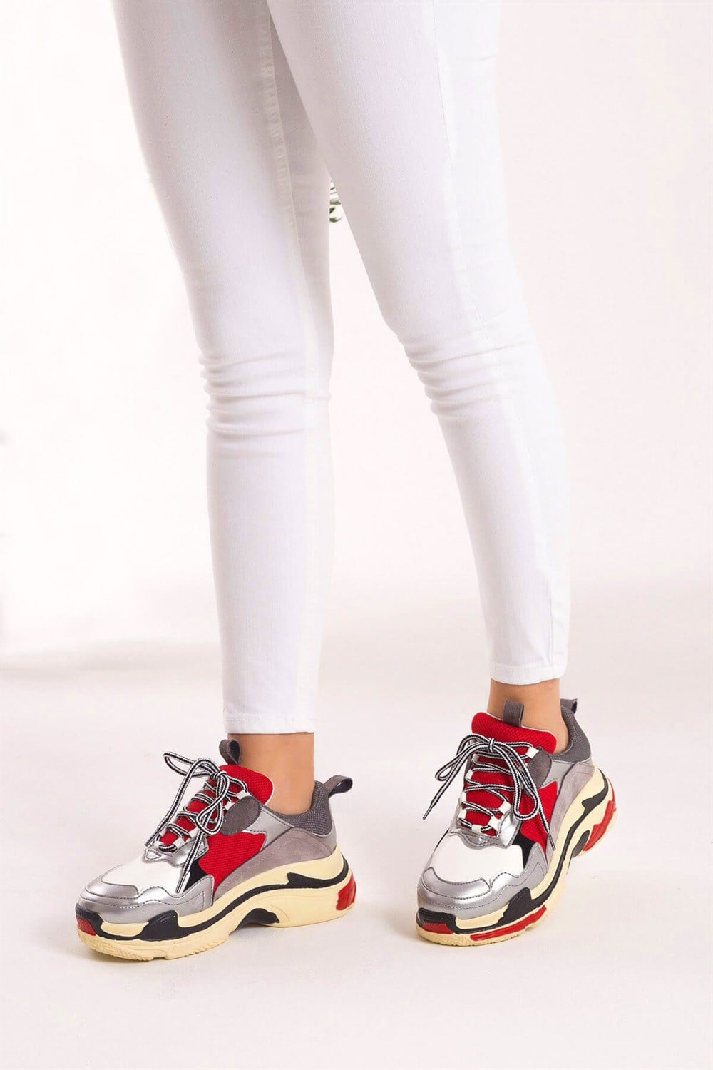 Fox Shoes Gümüş/Siyah/Beyaz Kadın Sneakers D592410109