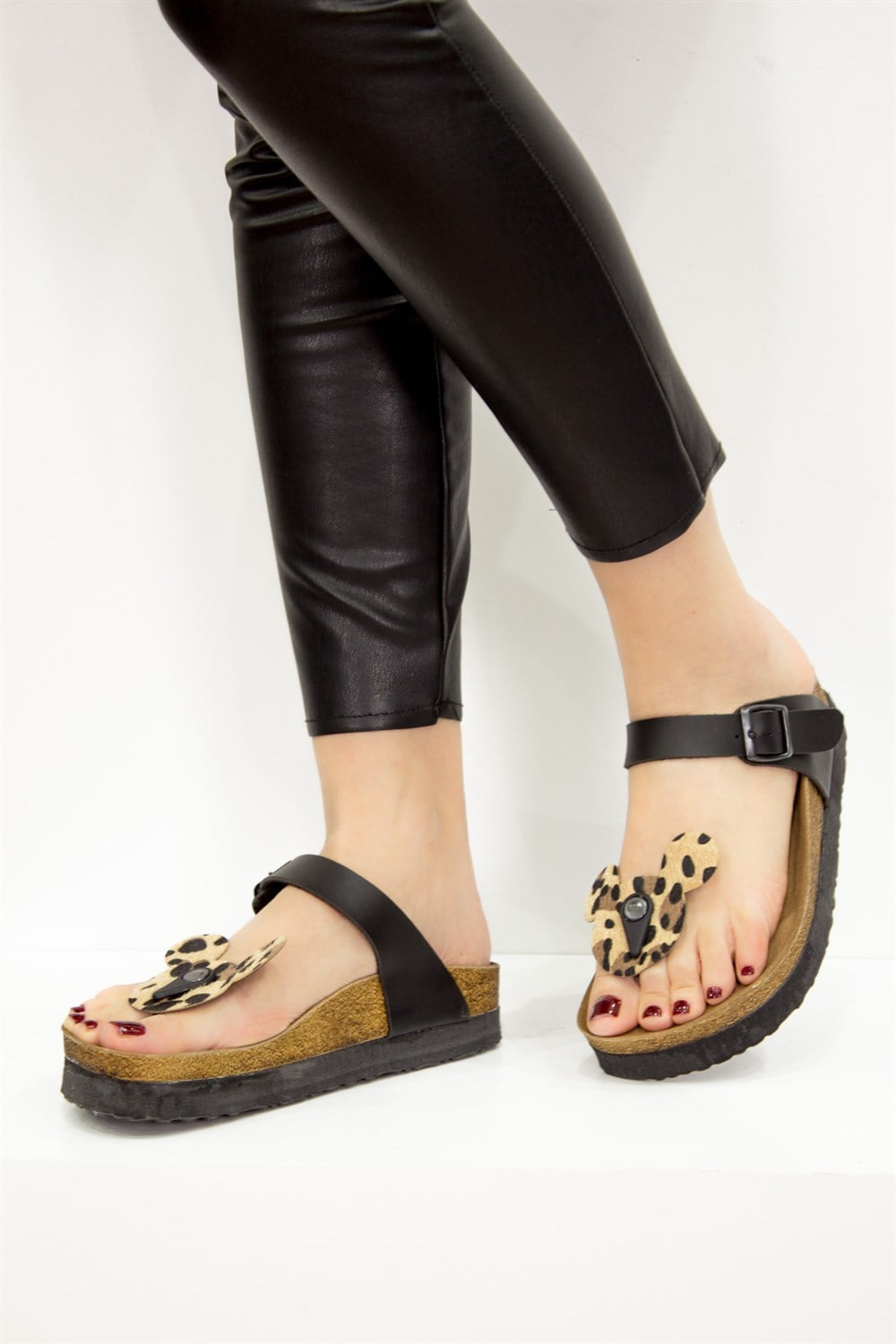 Fox Shoes Leopar/Siyah Kadın Terlik B777764009