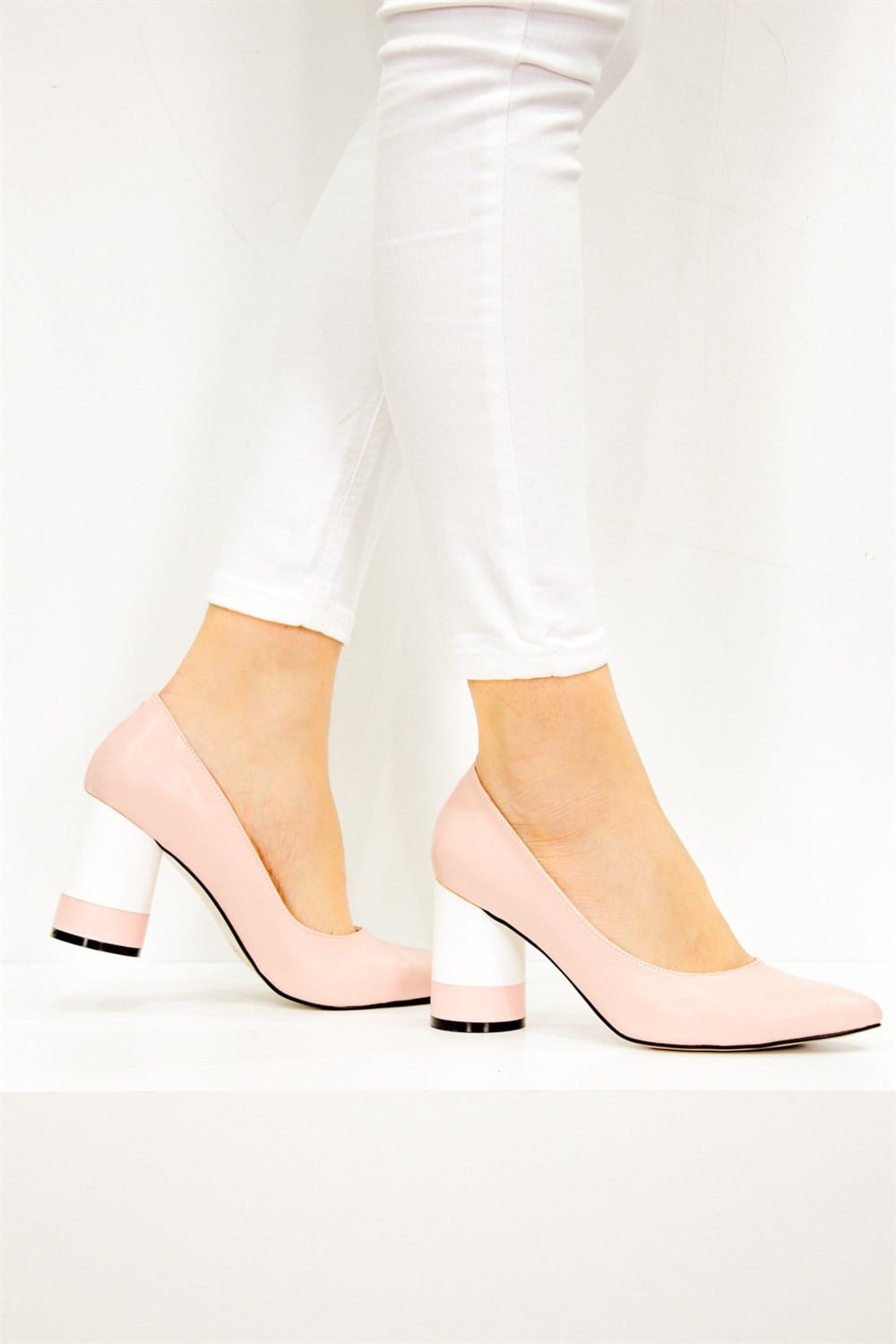 Fox Shoes Pudra/Beyaz Kadın Topuklu Ayakkabı D518341009
