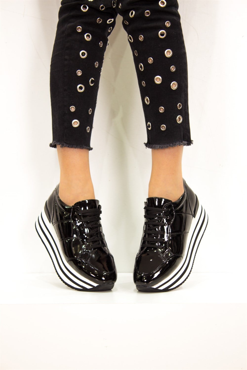Fox Shoes Siyah Kadın Sneakers D267380508