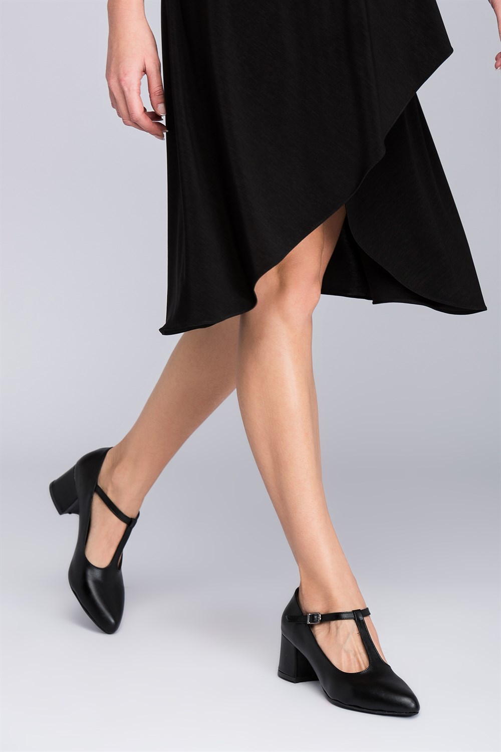 Fox Shoes Siyah Kadın Topuklu Ayakkabı D462703509