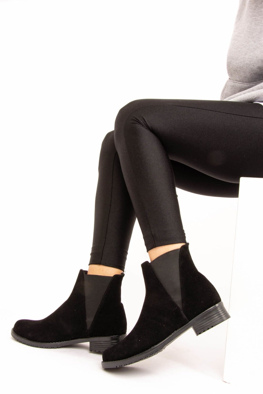 Fox Shoes Siyah Süet Kadın Bot E726503002