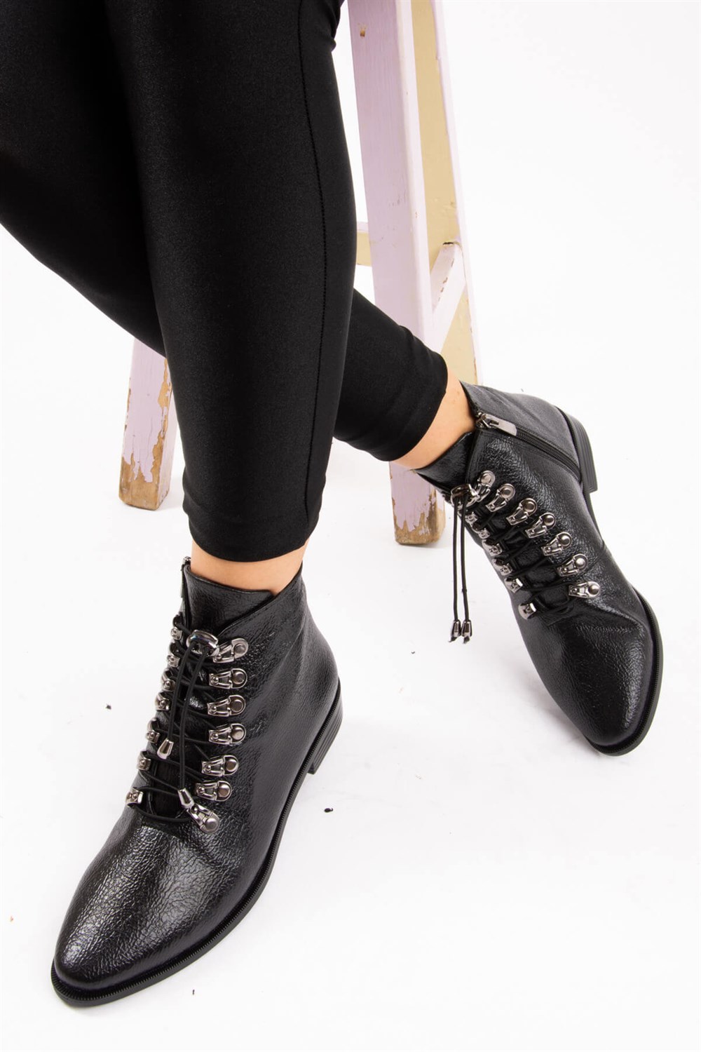 Fox Shoes Siyah Suni Deri Kadın Bot E432300409