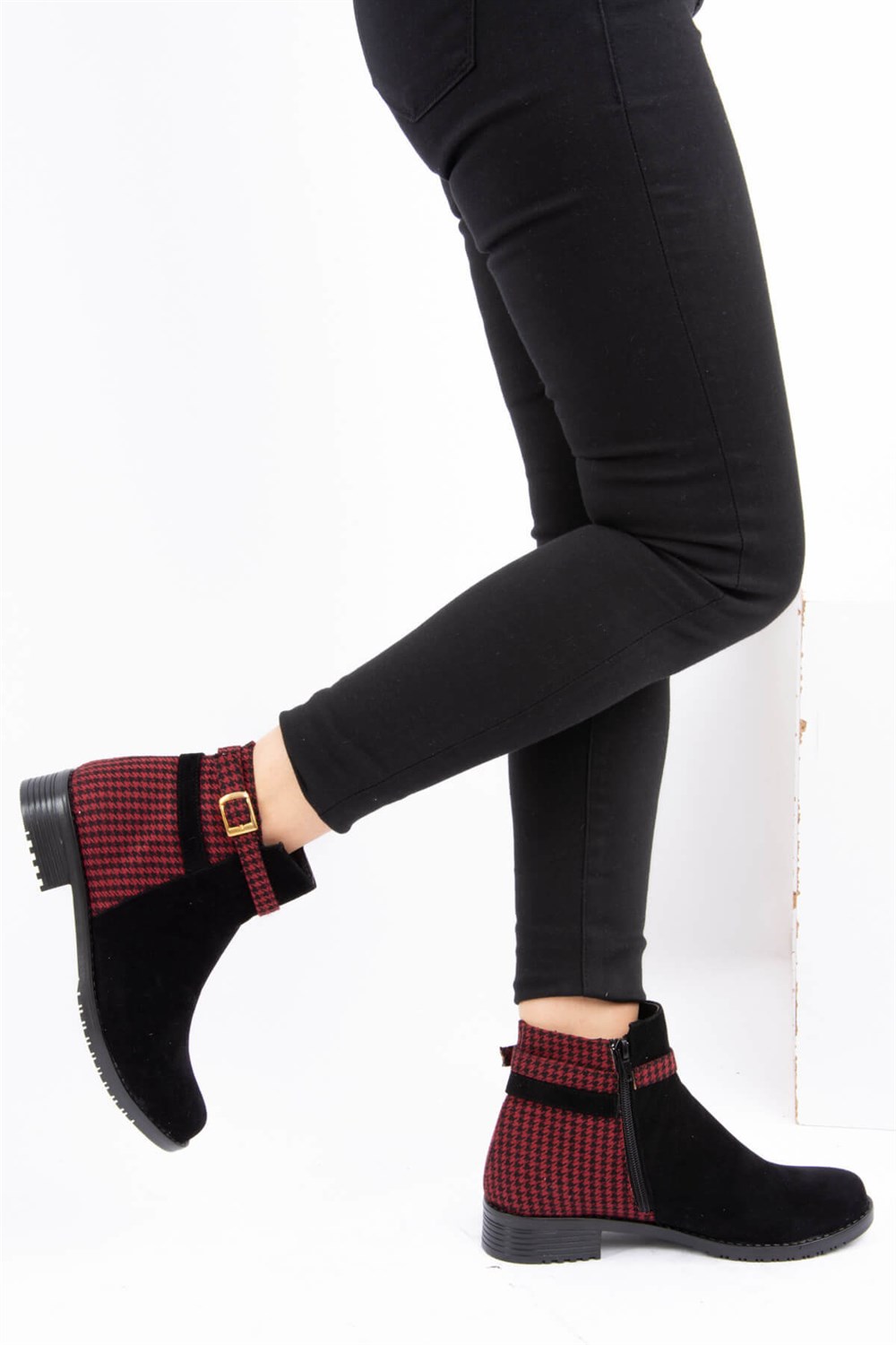 Fox Shoes Siyah/Bordo Kadın Bot E726350002