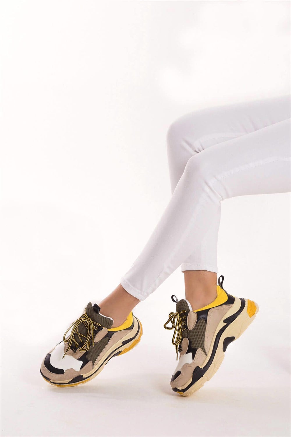 Fox Shoes Ten/Siyah/Beyaz Kadın Sneakers D592410102
