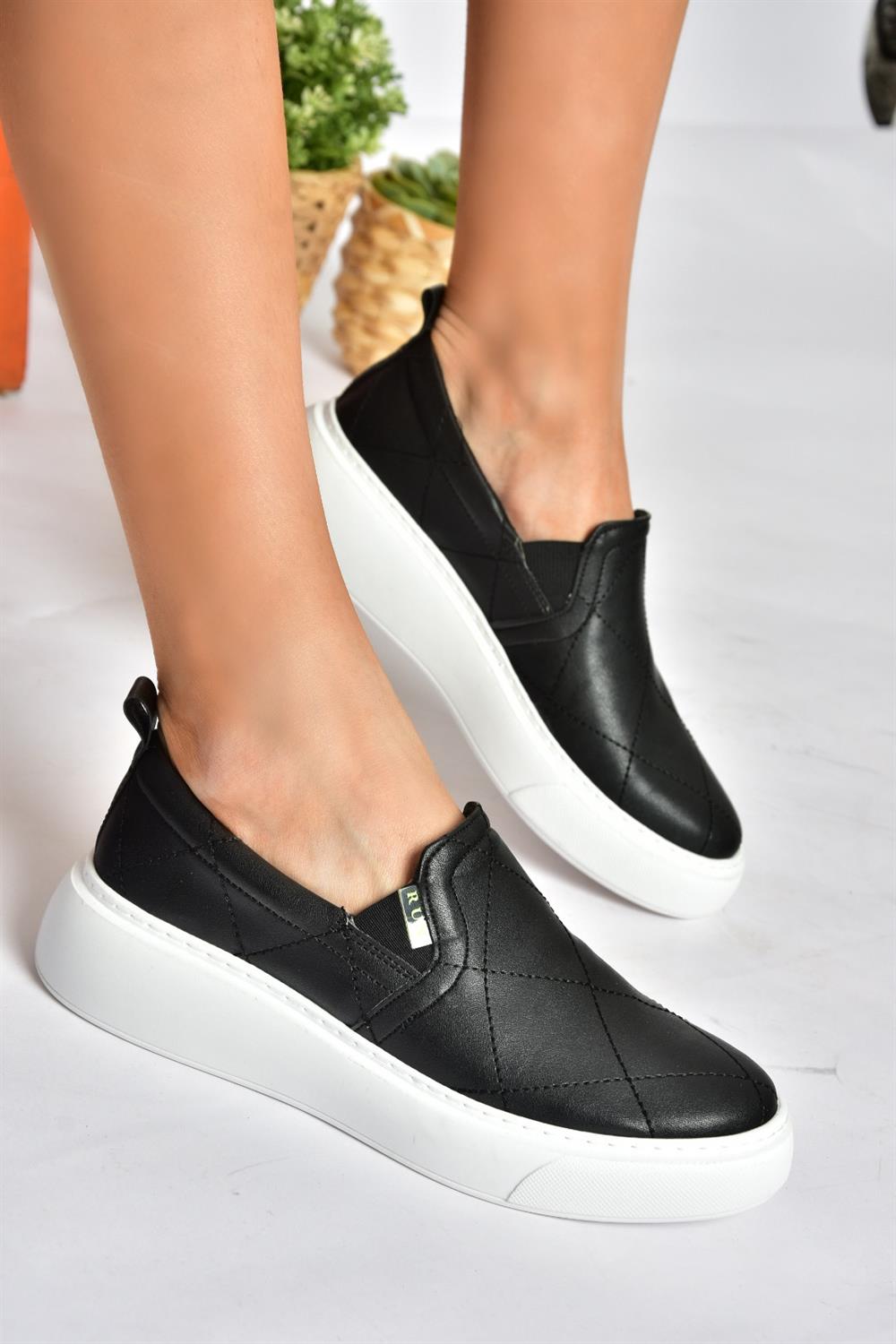 P274049009 Siyah Günlük Spor Ayakkabı Sneakers