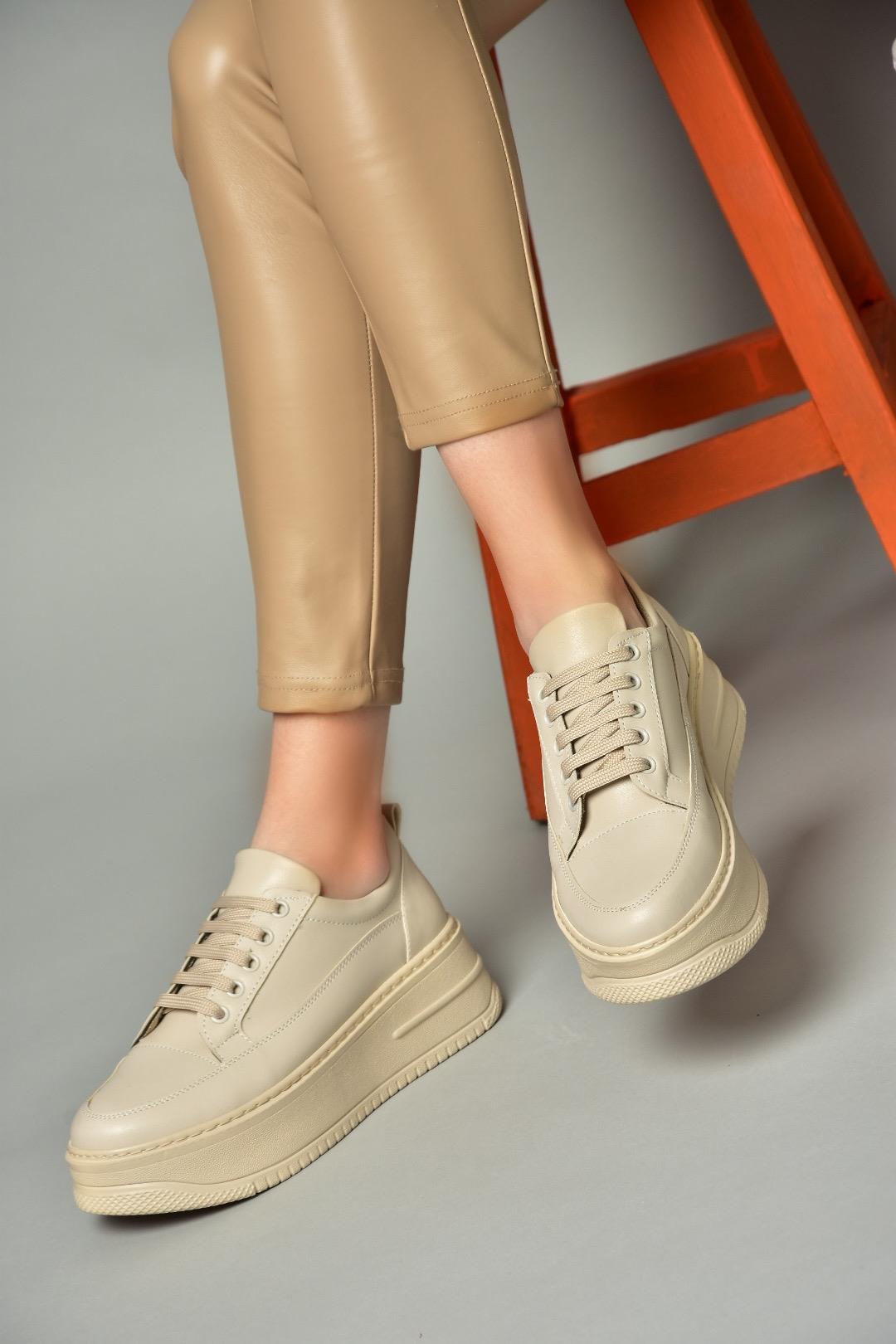 P274117509 Bej Yüksek Tabanlı Kadın Spor Ayakkabı Sneakers