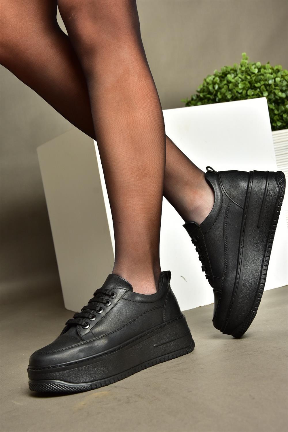 P274117509 Siyah/Siyah Yüksek Tabanlı Kadın Spor Ayakkabı Sneakers