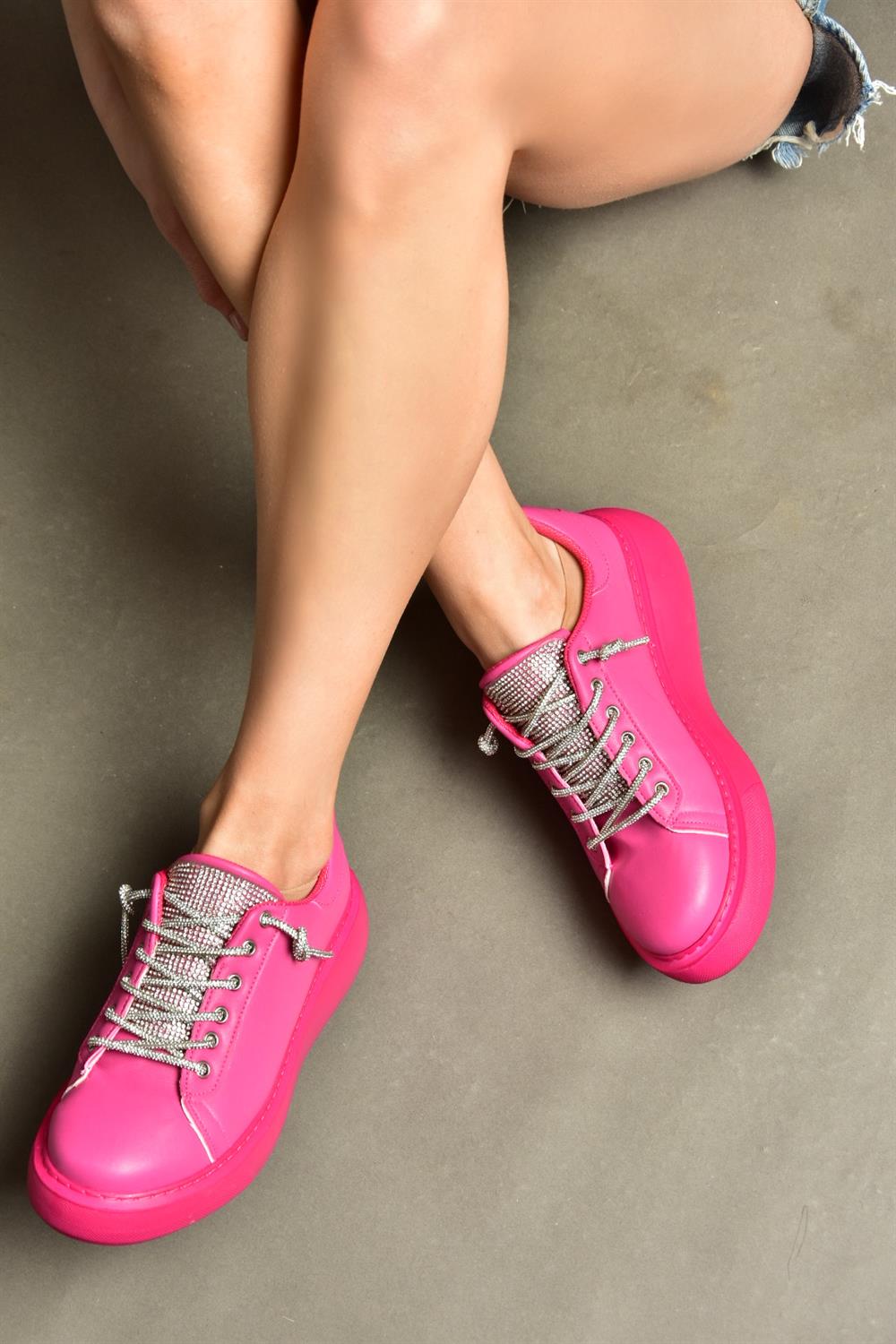 P602001709 Fuşya Taşlı Bağcıklı Kadın Spor Ayakkabı Sneakers