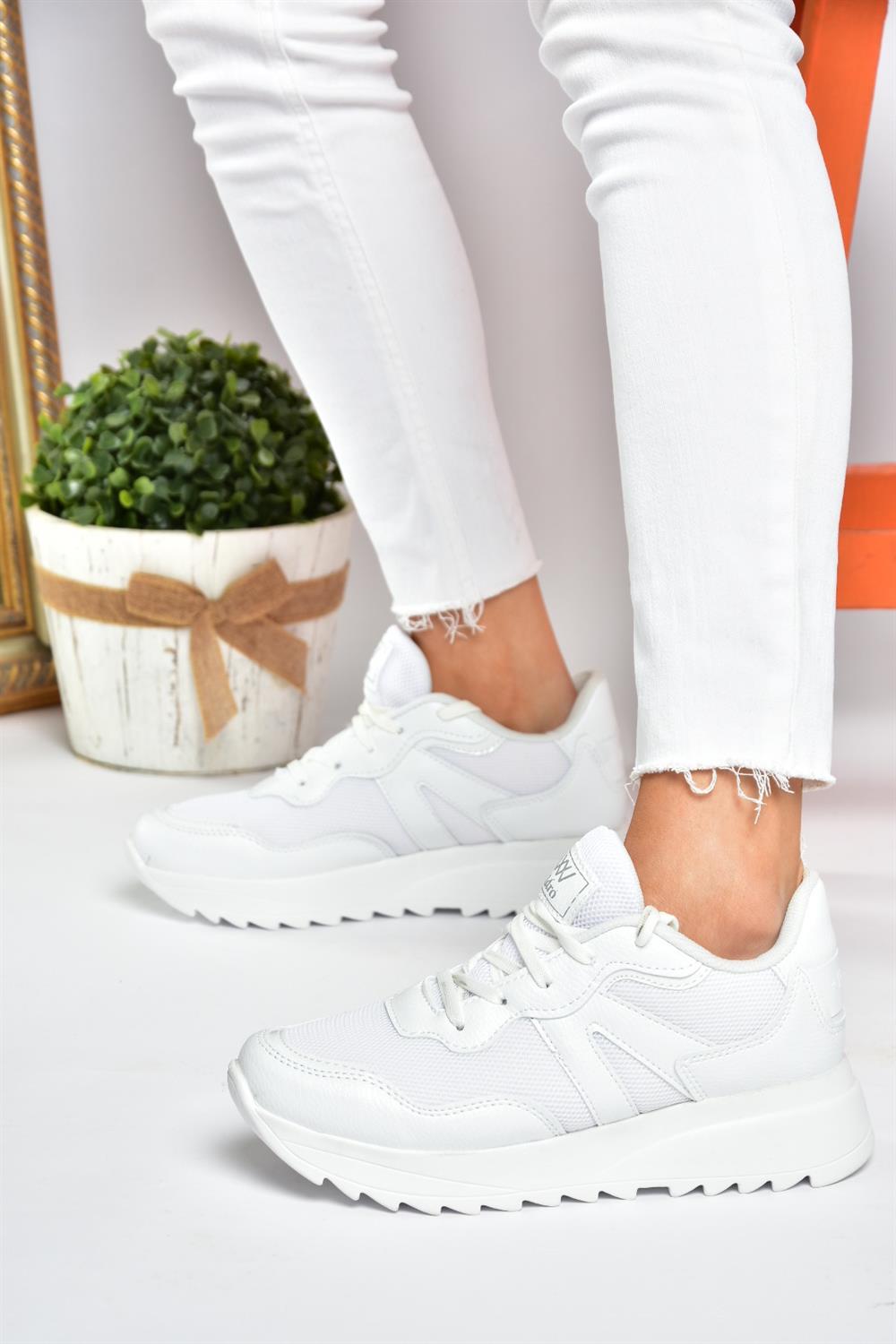 P702832204 Beyaz Kumaş Kadın Spor Ayakkabı Sneakers