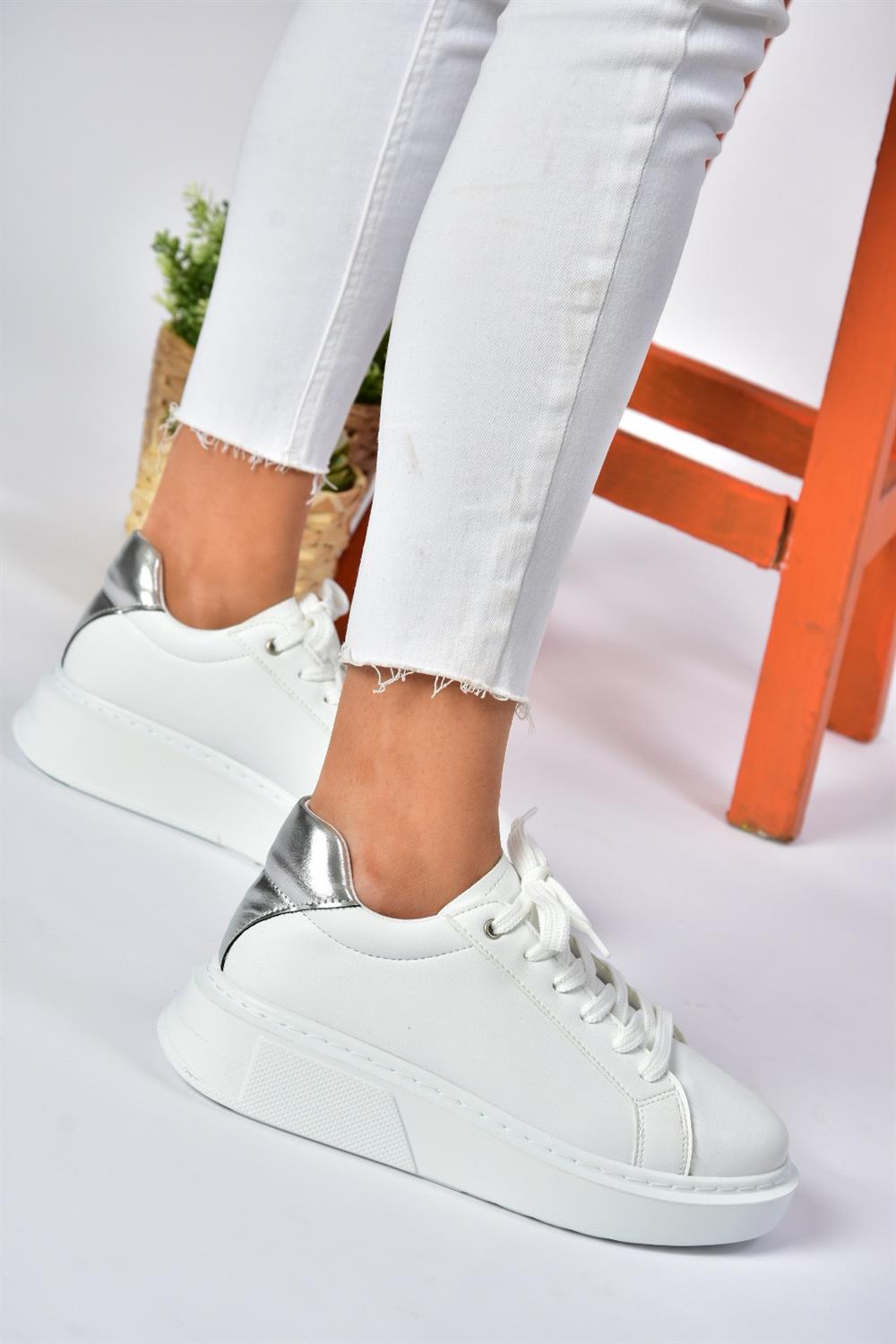 P848231409 Beyaz/Gümüş Kadın Spor Ayakkabı Sneakers