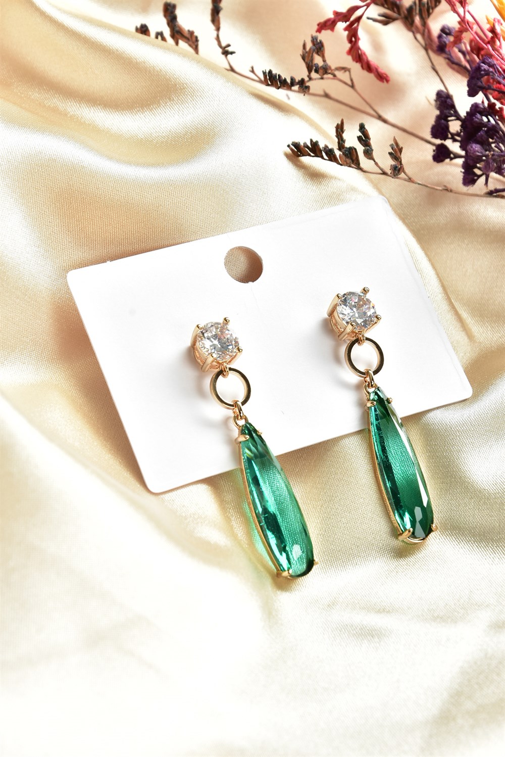 Pırlanta Detay Yeşil Taşlı Sallantılı Küpe KA061235