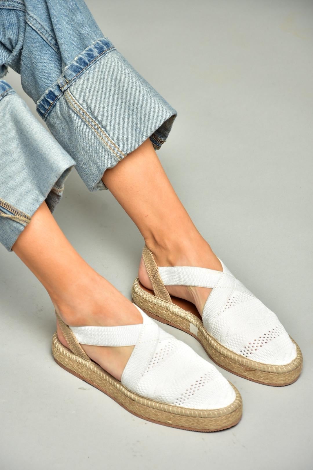 S404010106 Beyaz Dantel Kumaş Kadın Espadril Sandalet
