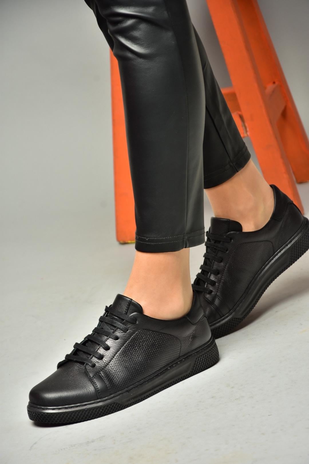 S540900903 Siyah Hakiki Deri Spor Ayakkabı Sneakers