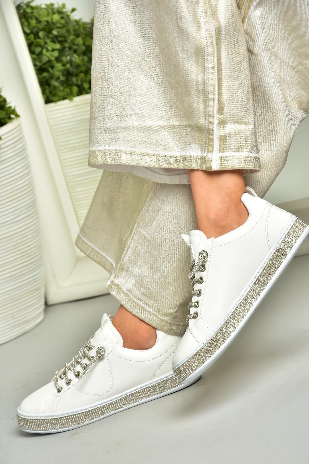 S820225109 Beyaz Taş Detaylı Kadın Spor Ayakkabı Sneakers