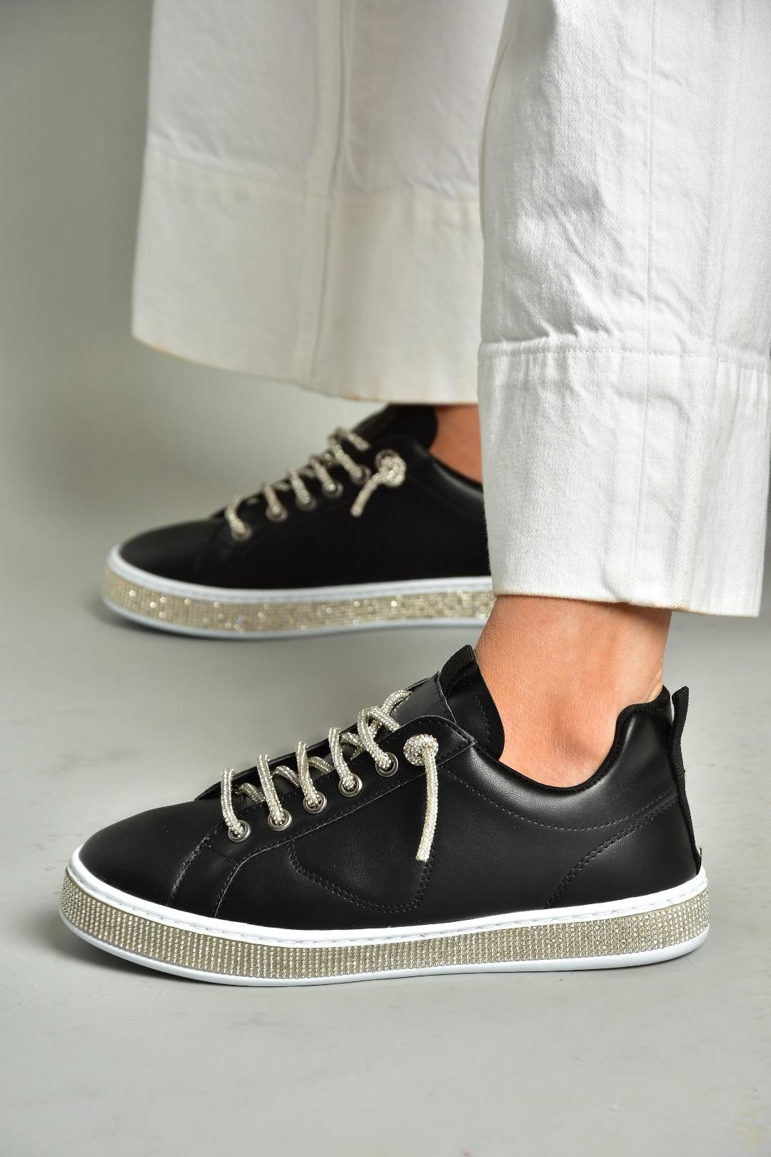S820225109 Siyah Taş Detaylı Kadın Spor Ayakkabı Sneakers