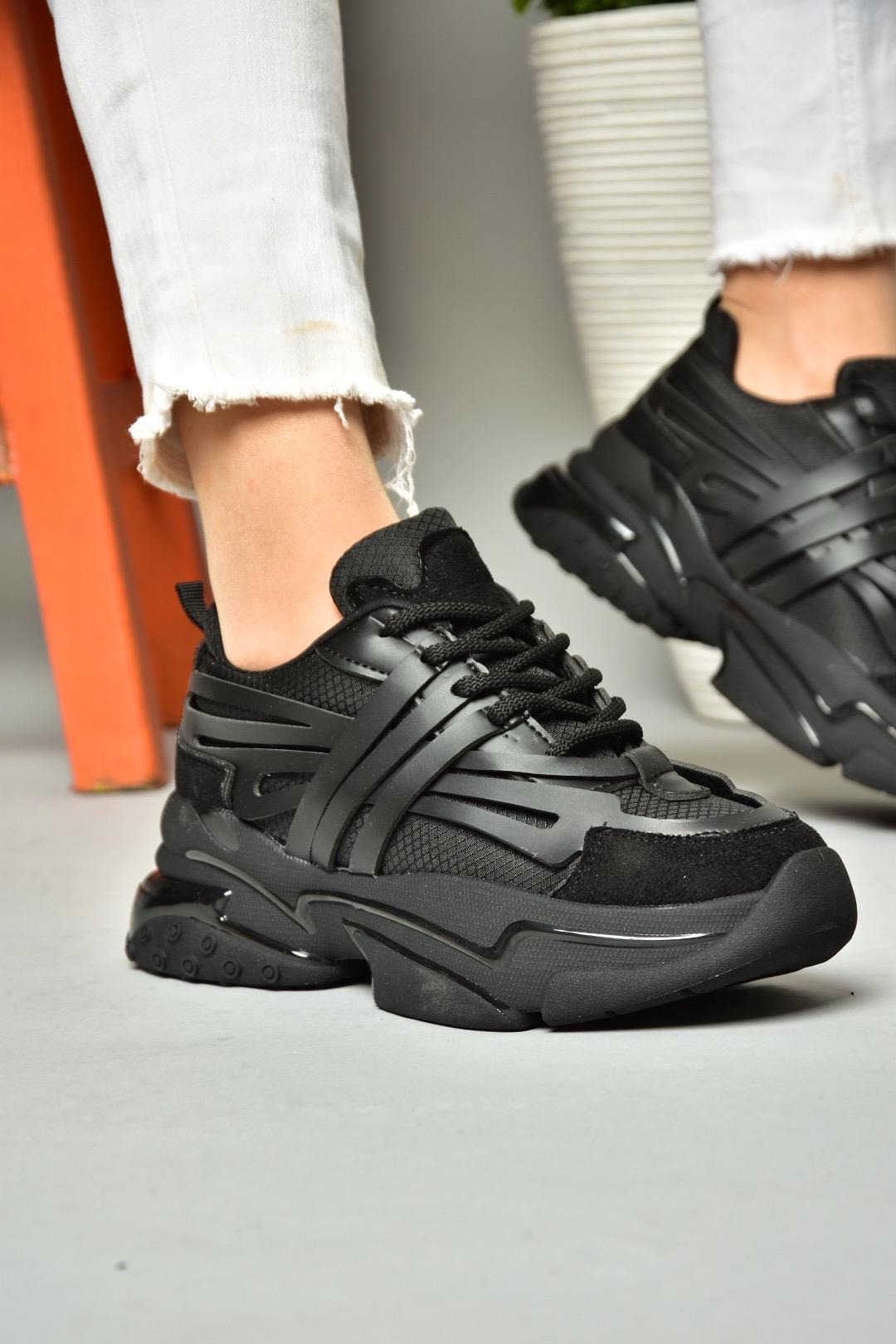 S973602404 Siyah Kumaş Kalın Tabanlı Spor Ayakkabı Sneakers