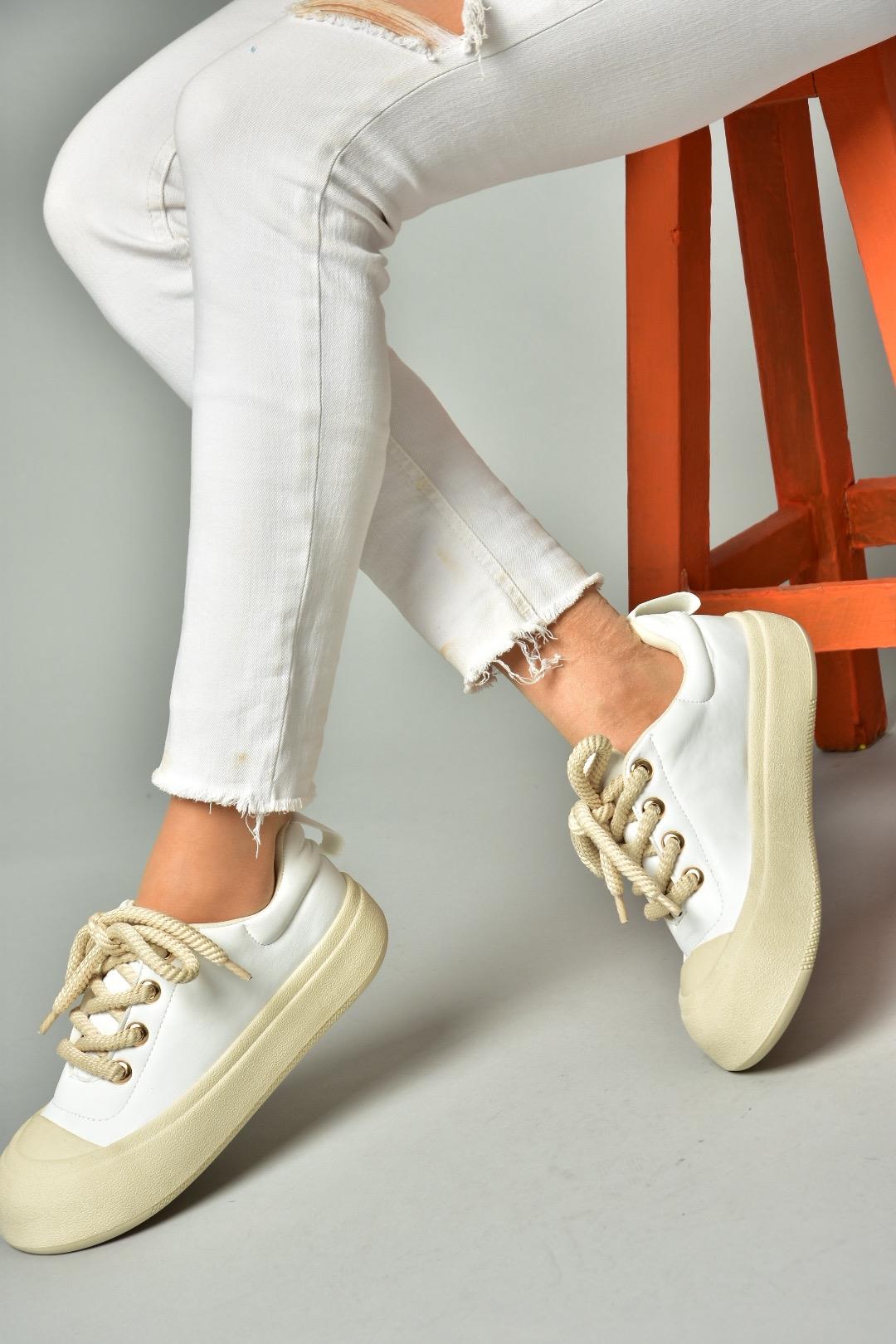 S973702509 Beyaz Kadın Spor Ayakkabı Sneakers