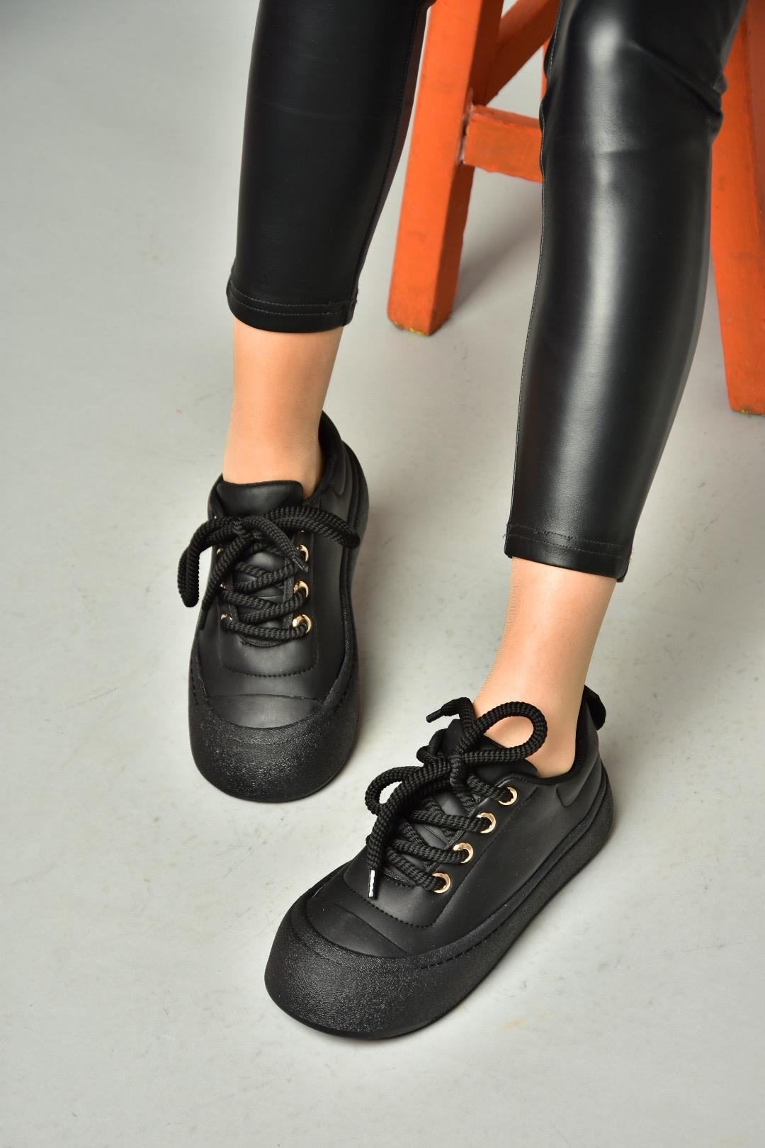 S973702509 Siyah Kadın Spor Ayakkabı Sneakers
