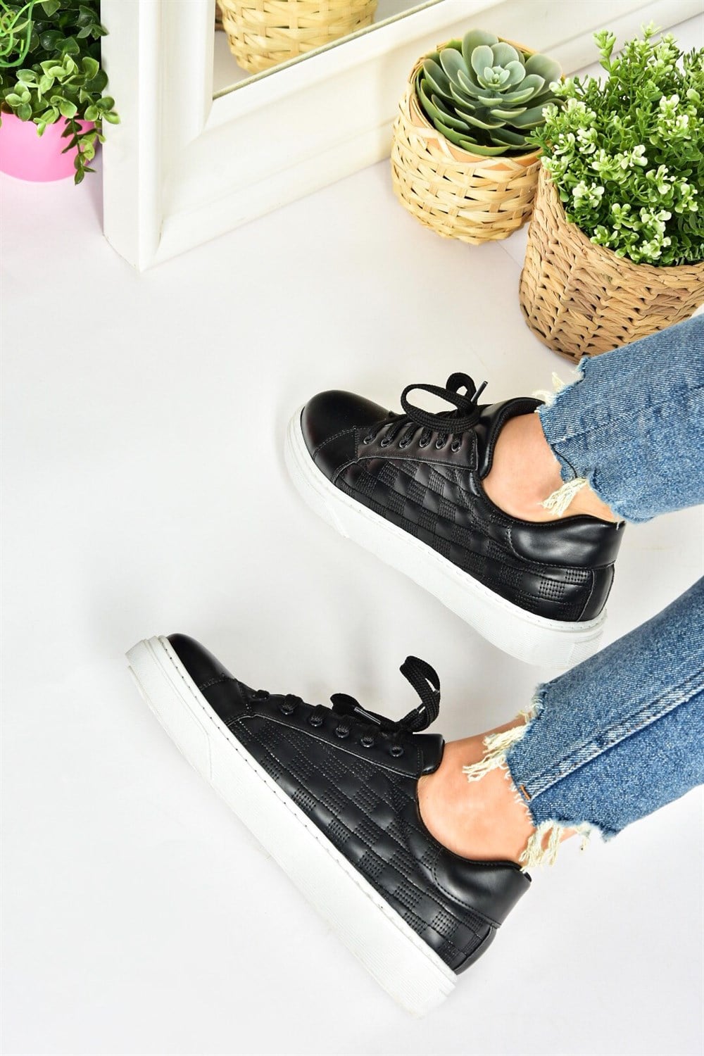 Siyah Bağcıklı Günlük Kadın Sneakers M972410309
