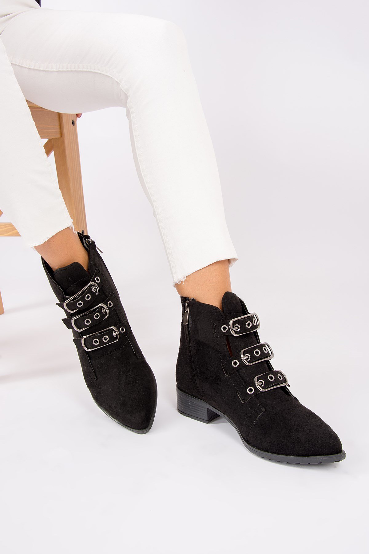 Siyah Kadın Bot G563178202