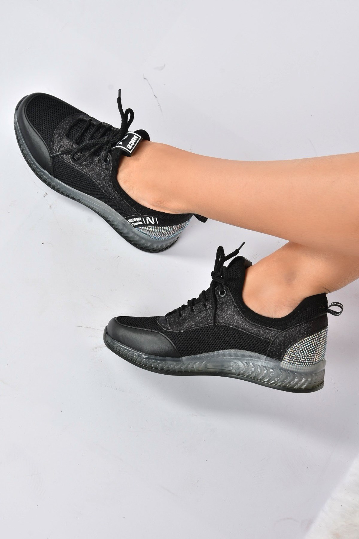 Siyah Kumaş Kadın Spor Ayakkabı K380013904