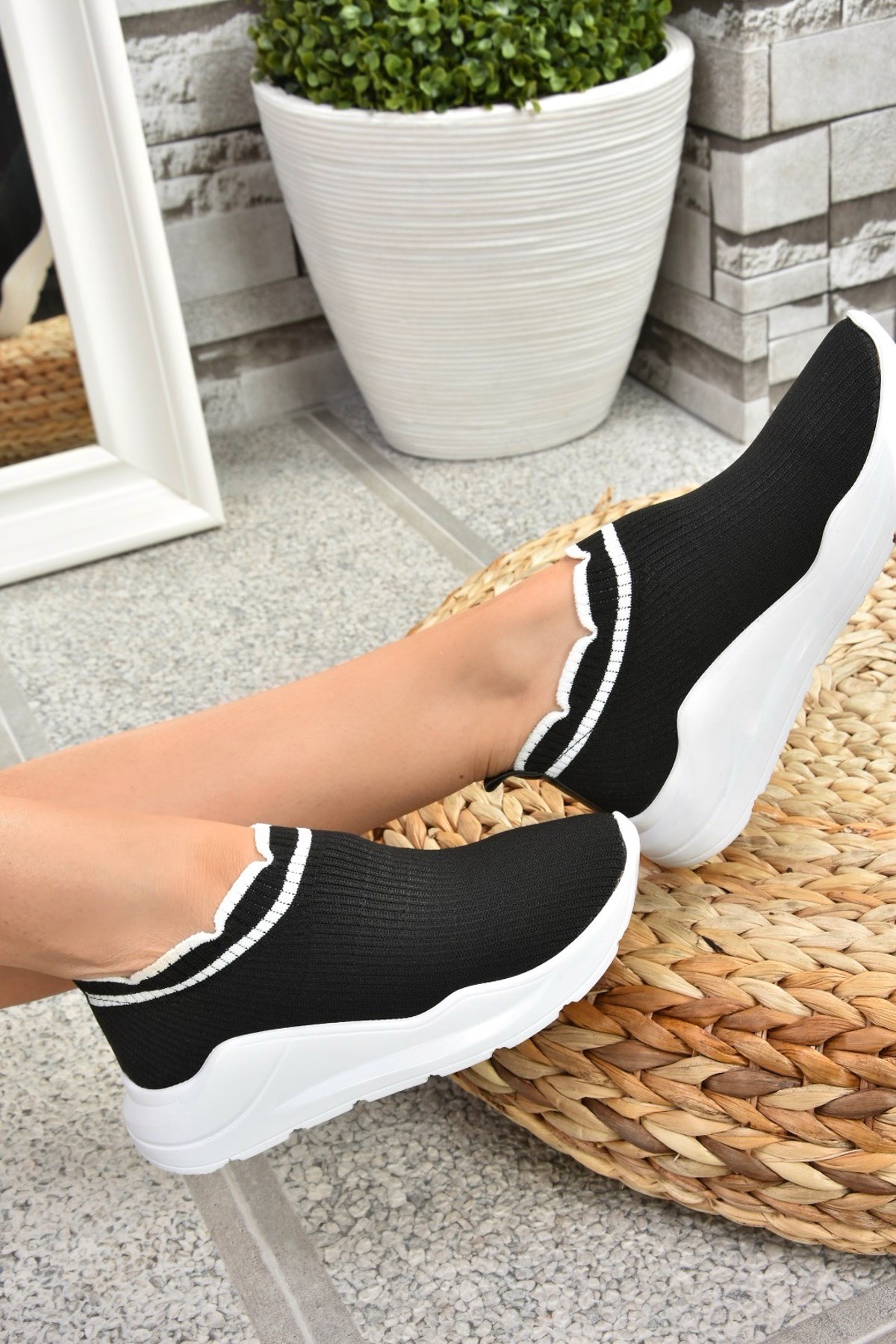 Siyah Triko Kumaş Kadın Spor Ayakkabı K239000504