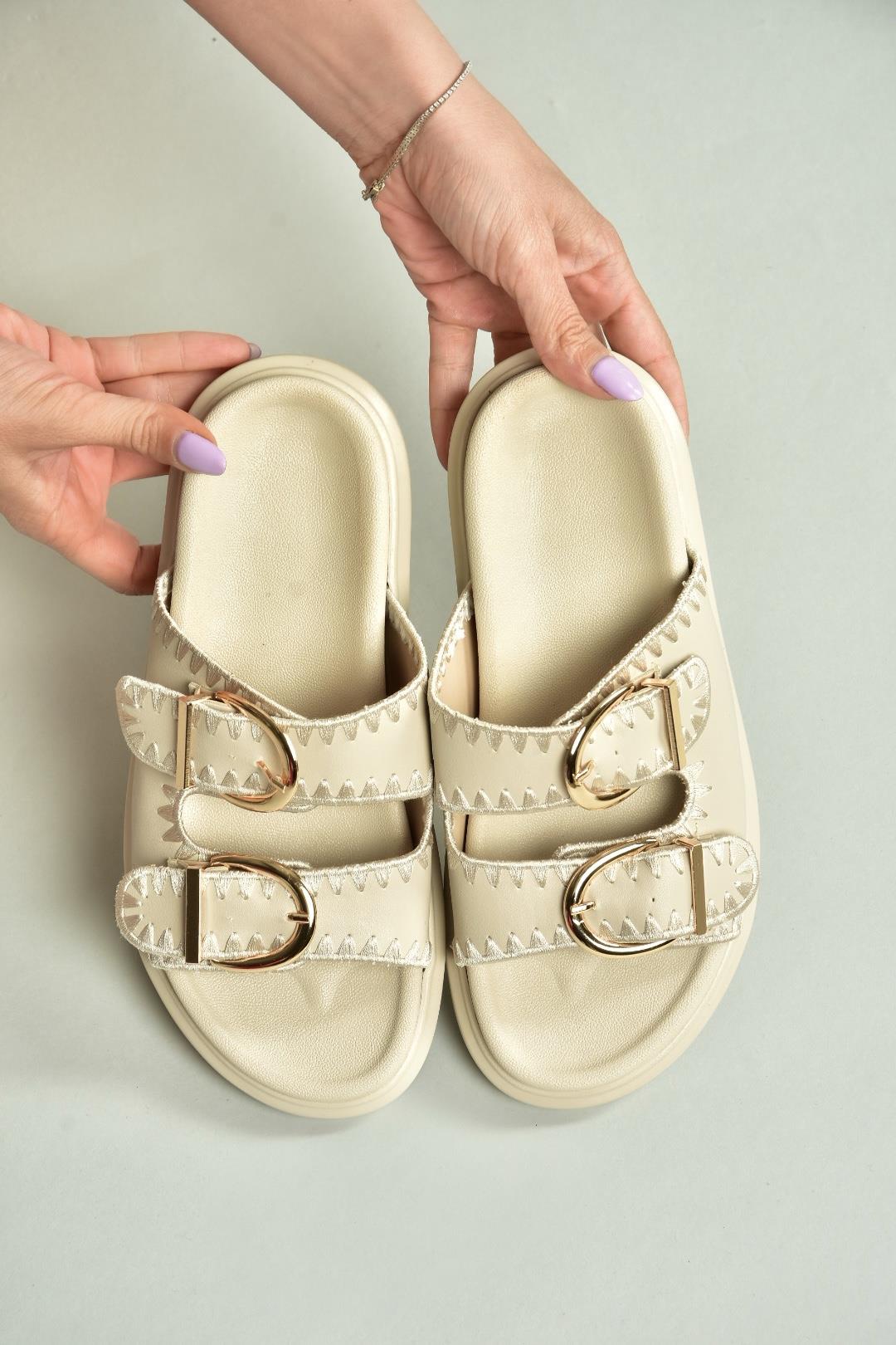 U267146209 Bej Kadın Terlik