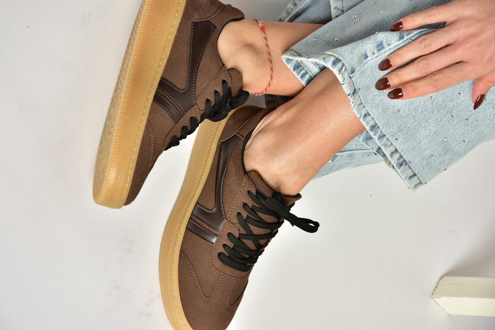 U274431102 Kahverengi Süet Spor Ayakkabı Sneakers