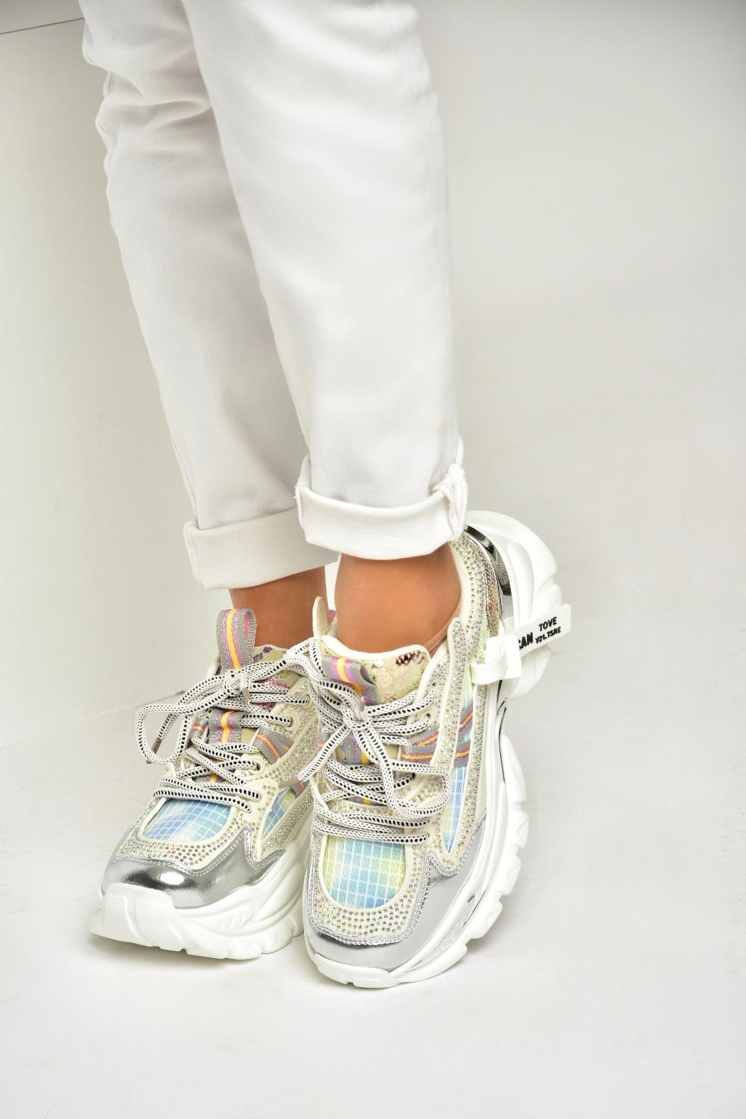 U380141309 Beyaz Taş Detaylı Spor Ayakkabı Sneakers