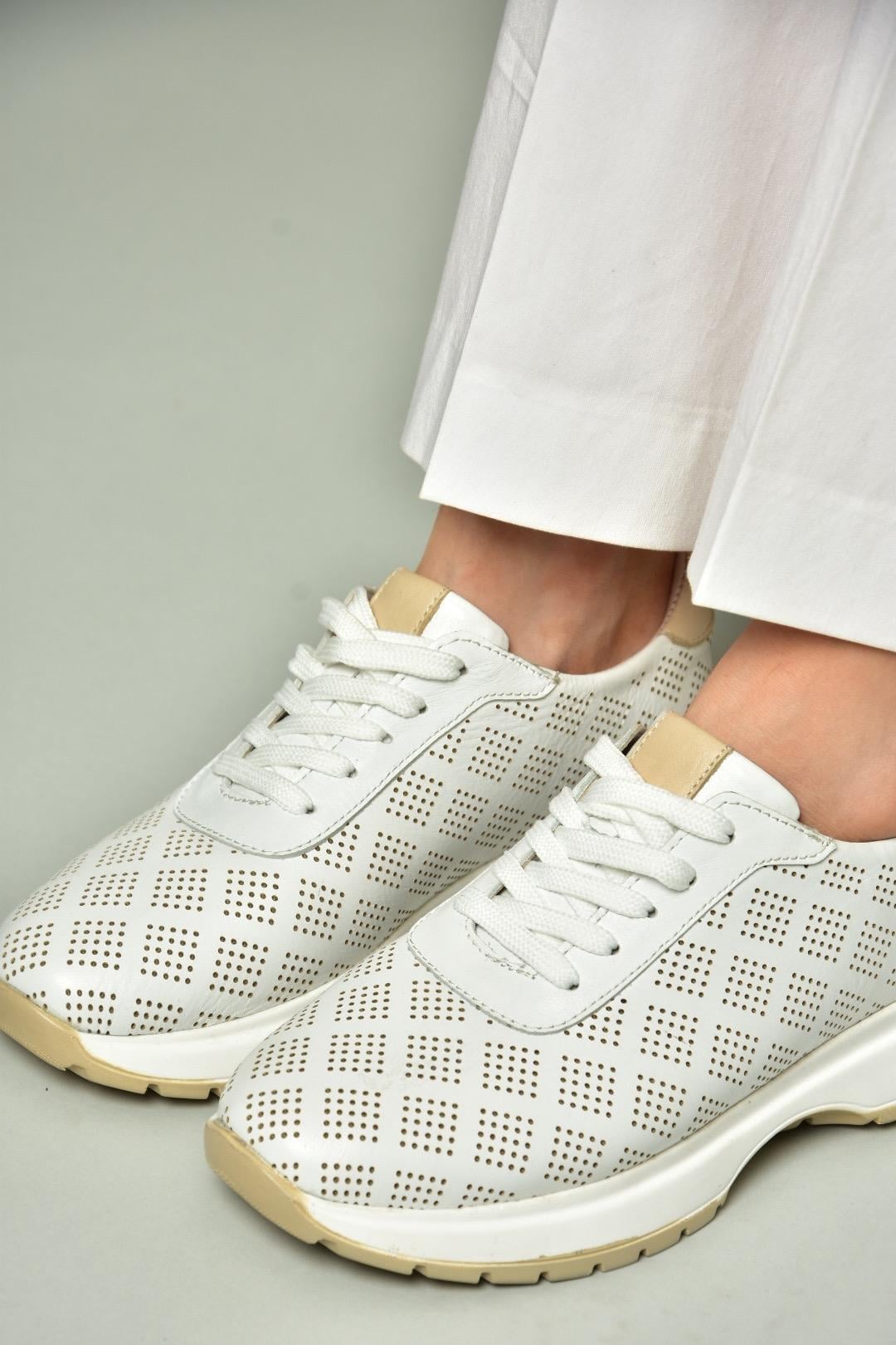 U555025603 Beyaz Hakiki Deri Kadın Spor Ayakkabı Sneakers