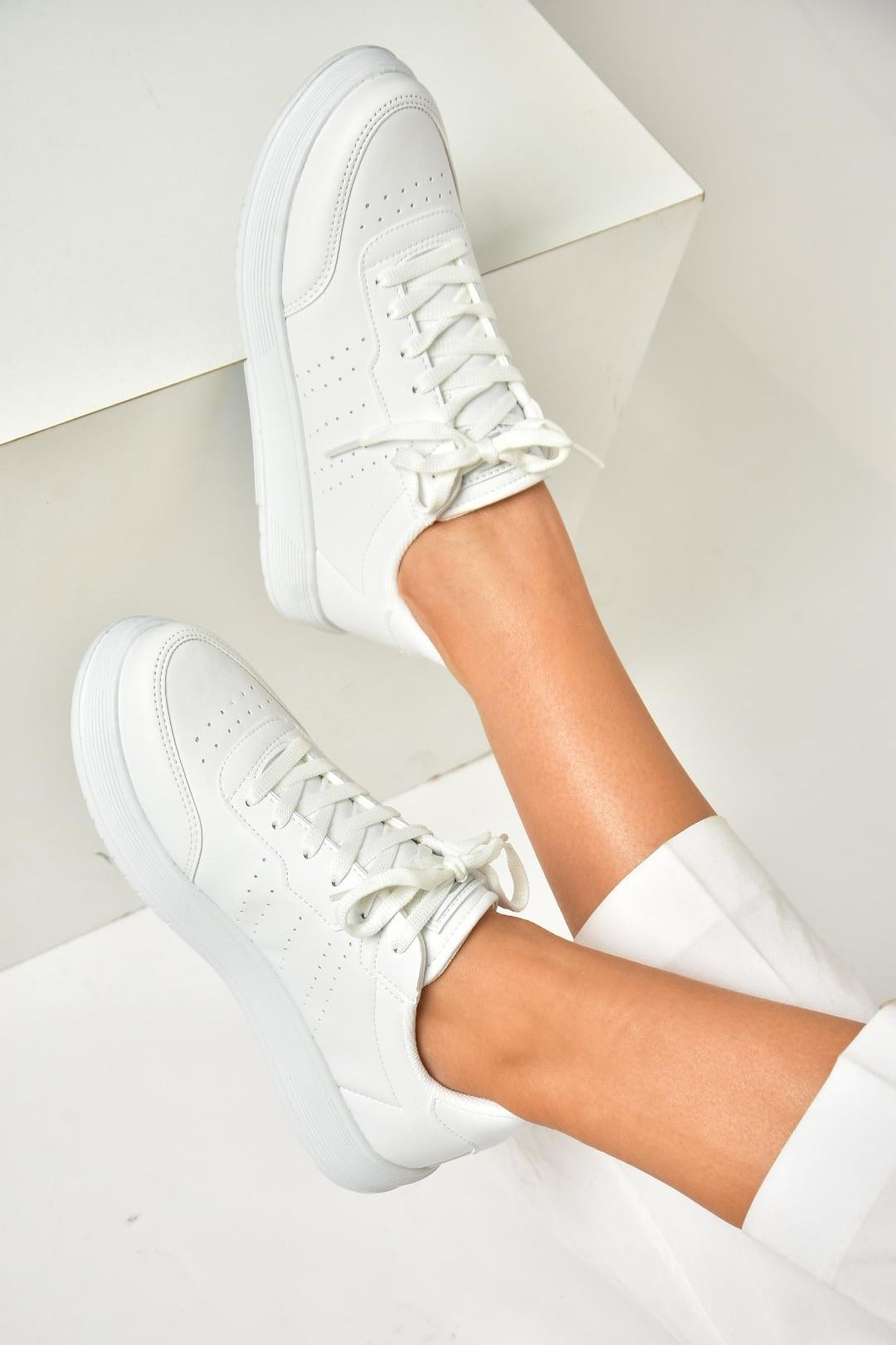 U702015809 Beyaz Spor Ayakkabı Sneakers