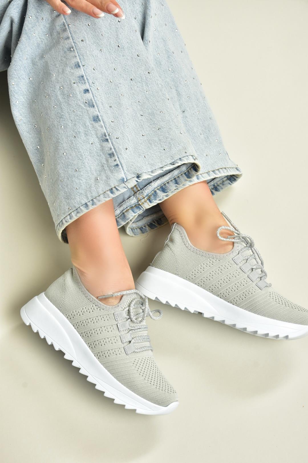 U702101204 Gri Kumaş Spor Ayakkabı Sneakers