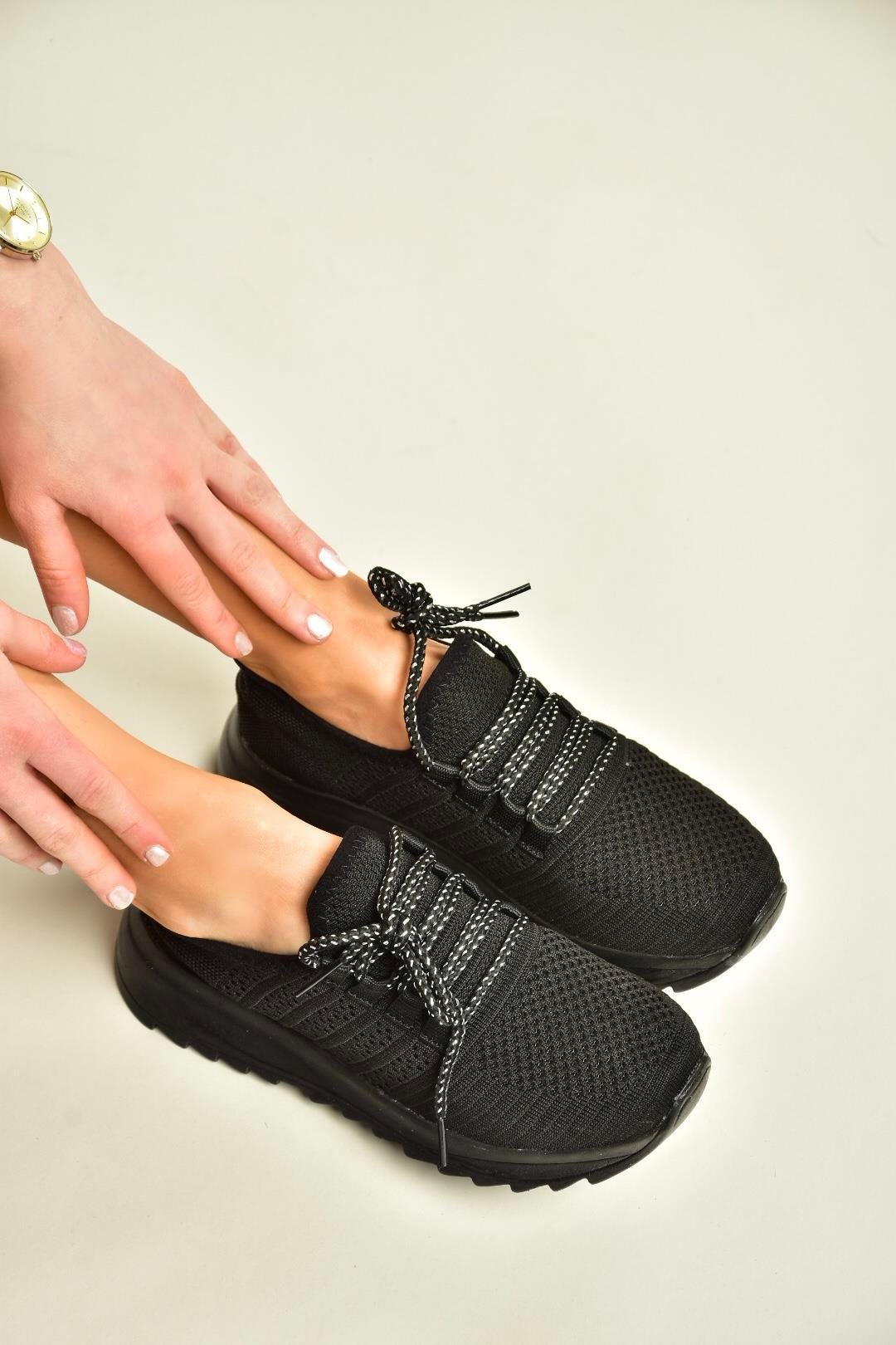 U702101204 Siyah/Siyah Kumaş Spor Ayakkabı Sneakers