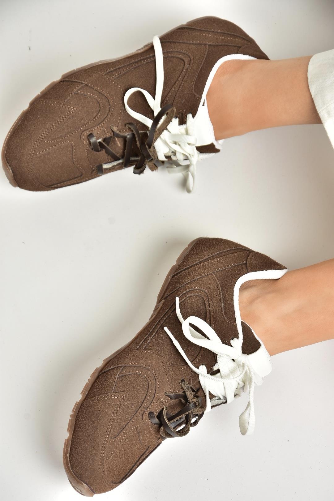 U846144002 Kahverengi Süet Spor Ayakkabı Sneakers