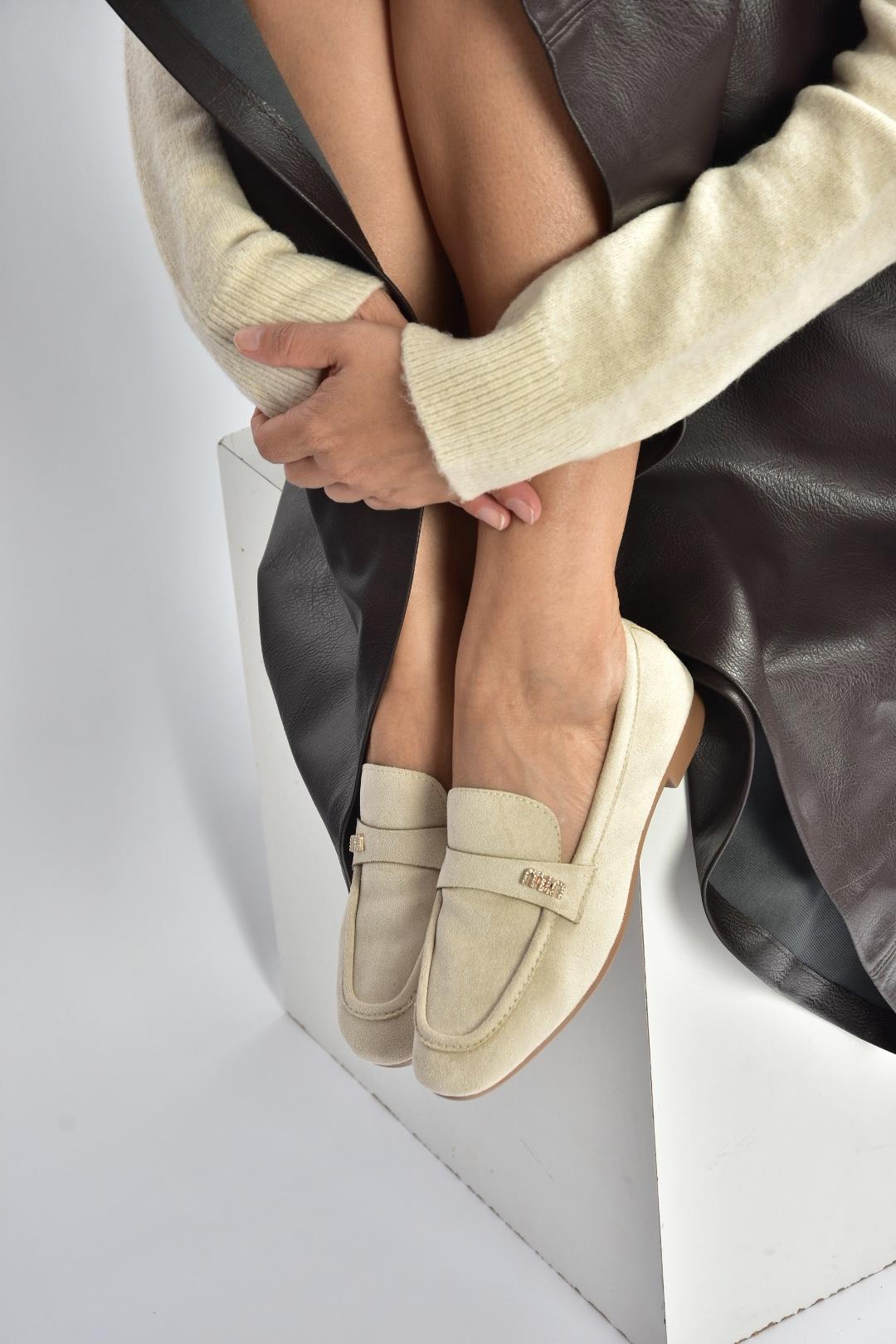 V250017502 Bej Süet Günlük Kadın Ayakkabı