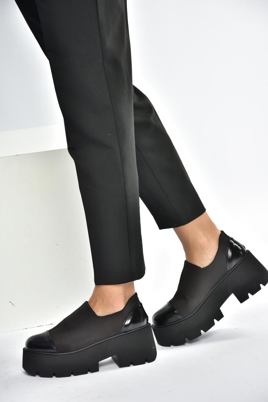 V272906404 Siyah Kumaş Kalın Tabanlı Kadın Ayakkabı