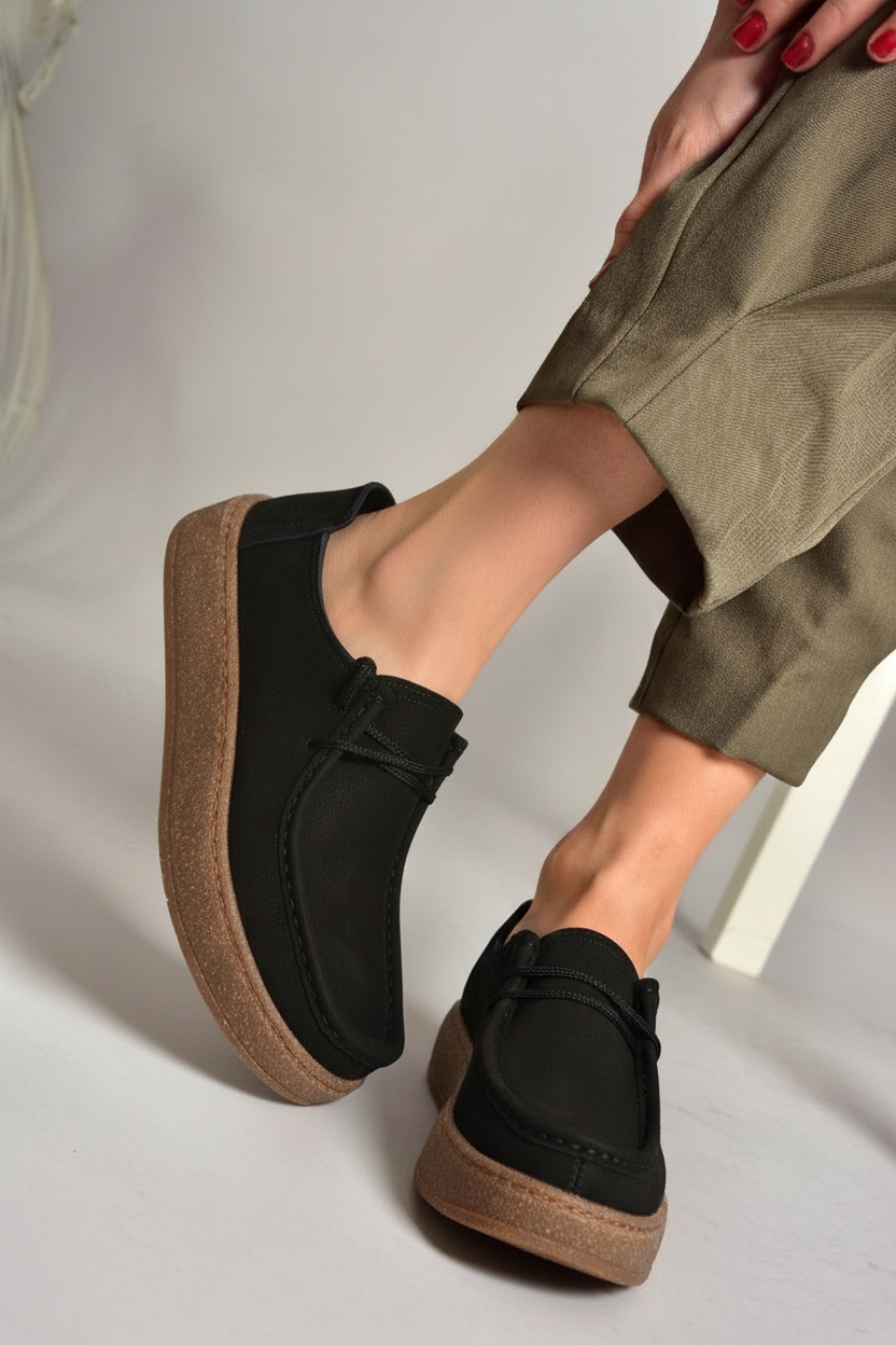 V944092701 Siyah Hakiki Deri Nubuk Günlük Ayakkabı