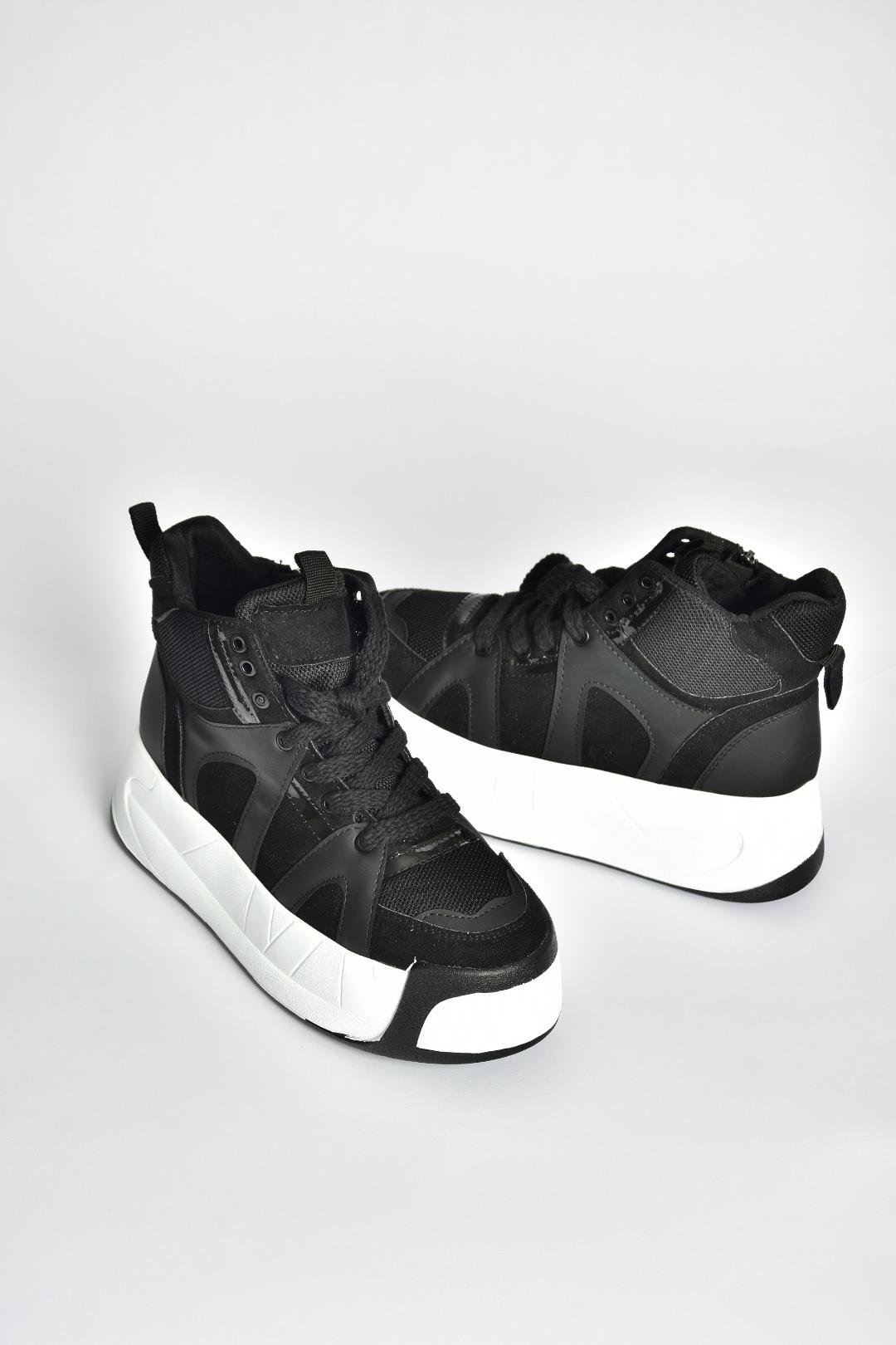 V973019102 Siyah/Beyaz Süet Kalın Tabanlı Kadın Spor Ayakkabı Sneakers