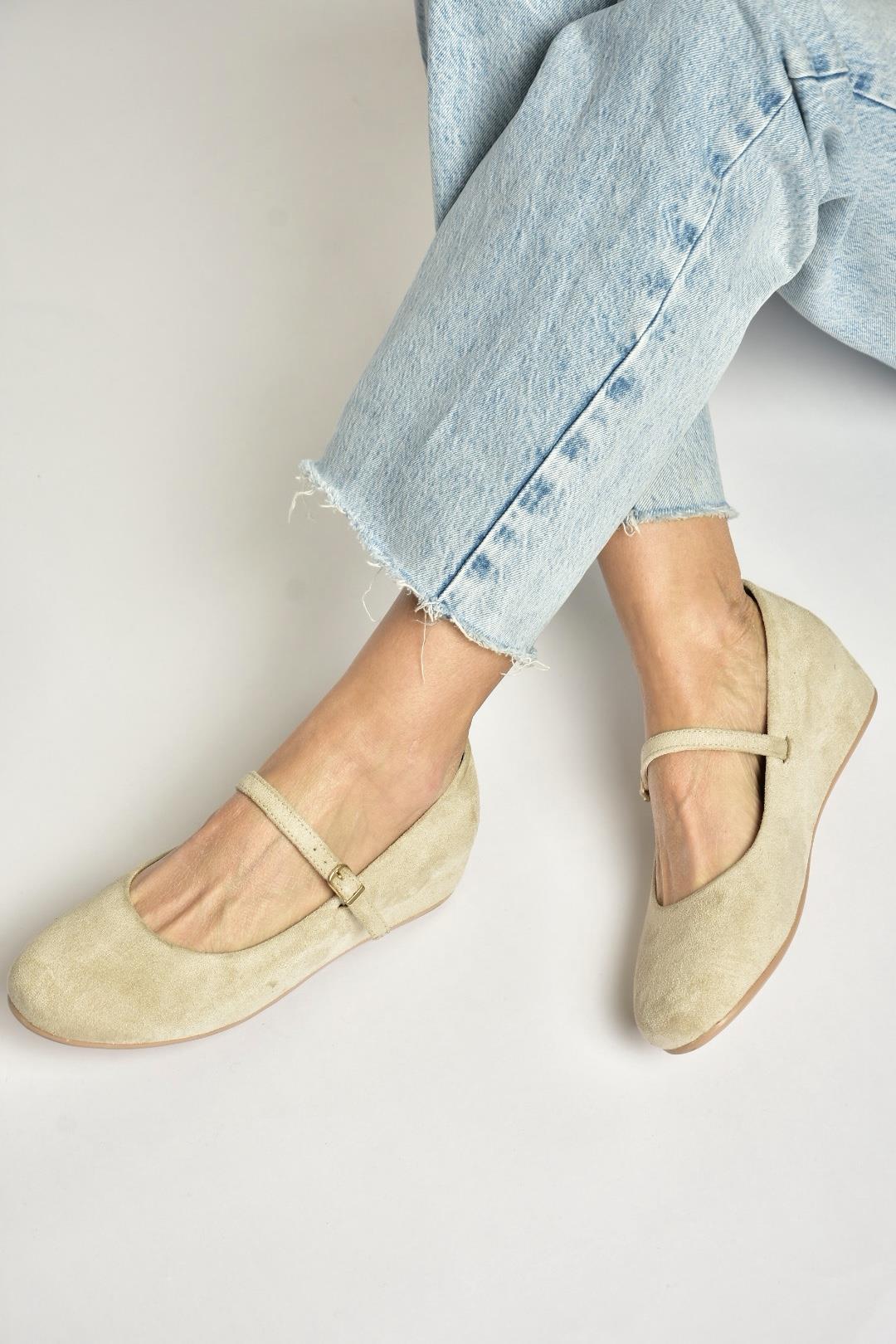 Y250770702 Ten Süet Alçak Dolgu Tabanlı Kadın Ayakkabı